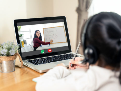 Prolungare la scuola farebbe bene ai ragazzi?