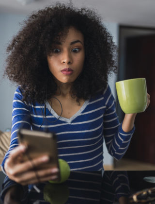 WhatsApp, come bloccare i messaggi spam