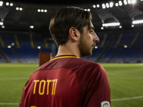 In tv la storia di Totti, tra amore e pallone