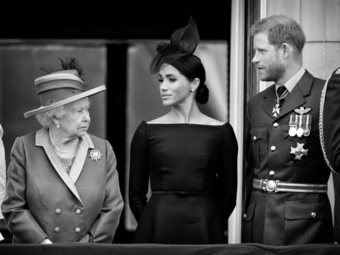 Harry e Meghan: la Regina Elisabetta risponde addolorata