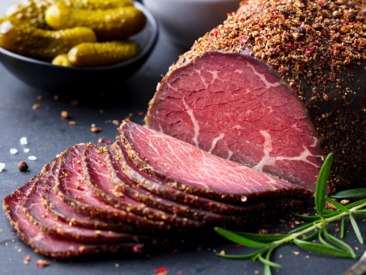 Prepariamo il pastrami: la ricetta da provare