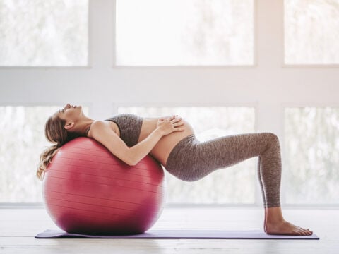 Yoga in gravidanza: tutti i consigli utili