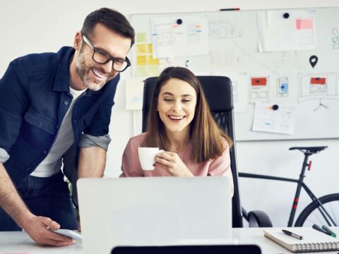 10 consigli per impedire a un collega ficcanaso di intromettersi nella tua vita privata
