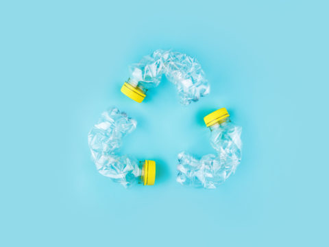 Dieci oggetti insospettabili che nascono dal riciclo plastica