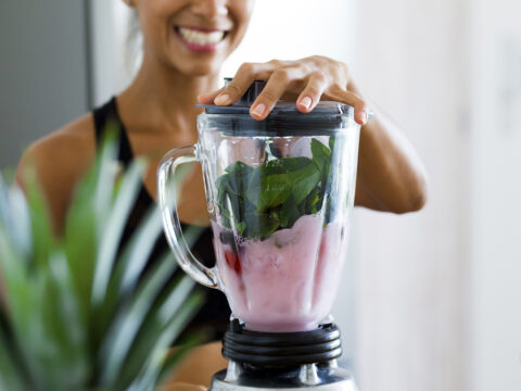 Gli smoothies sani e golosi da preparare subito: ecco come si fa
