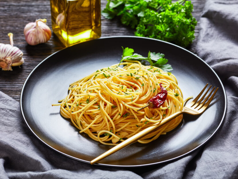 spaghetti aglio olio e acciughe ricetta