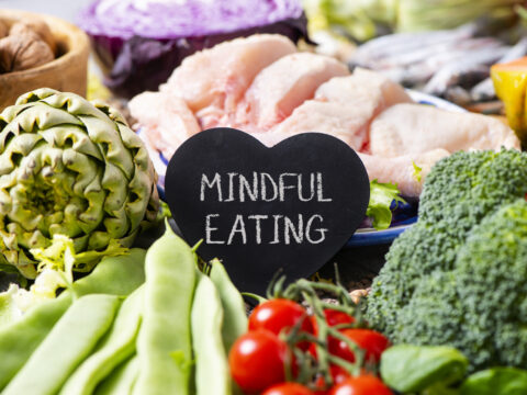 Mindful Eating: imparare a dimagrire mangiando