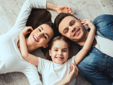 Bon ton in famiglia: 5 regole che probabilmente ignoravi