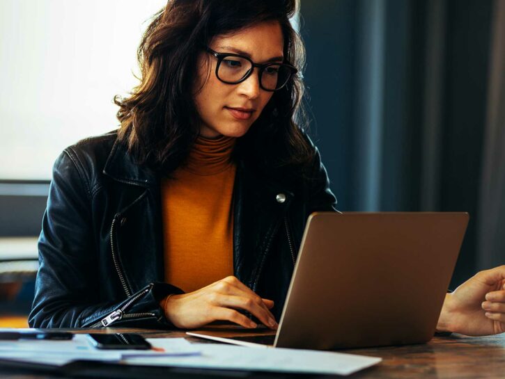Perché noi donne dovremmo imparare a gestire al meglio i nostri soldi