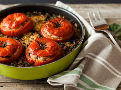 Pomodori ripieni di riso alla romana: la ricetta classica