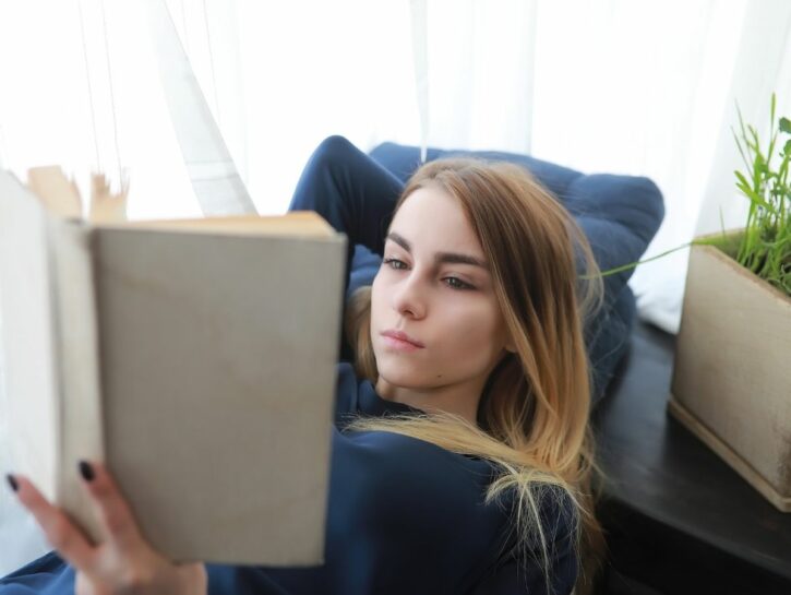 5 libri che hanno storie struggenti, che ti faranno commuovere