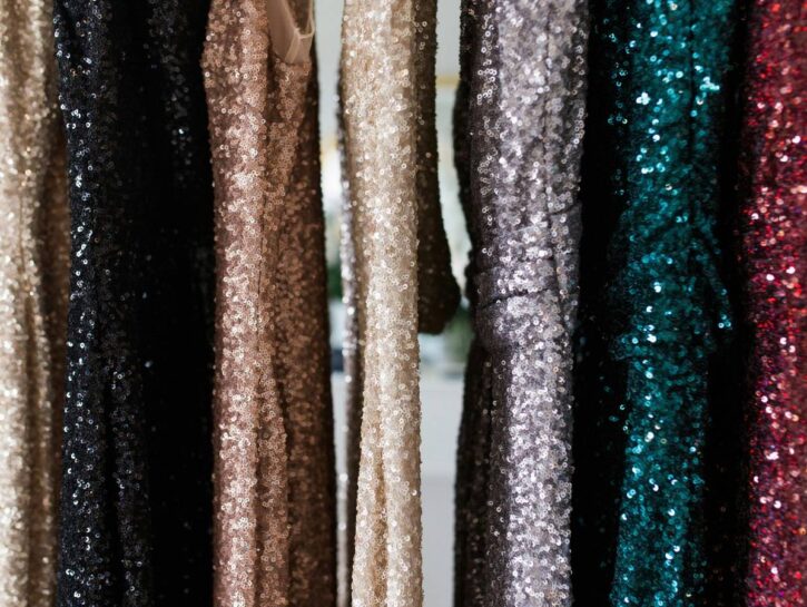Come lavare un capo di abbigliamento con le paillettes