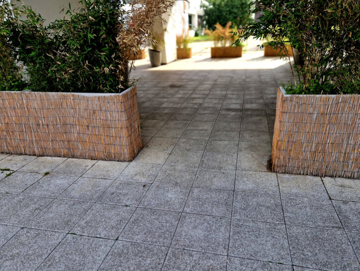 Come costruire un muro divisorio in giardino