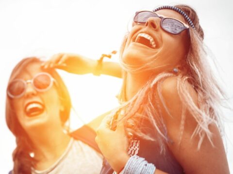 5 motivi per cui dovresti evitare di fare paragoni tra le tue amiche (anche fra te e te)