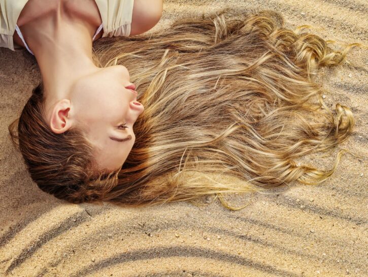 10 consigli per ravvivare i tuoi capelli dopo una lunga esposizione al sole