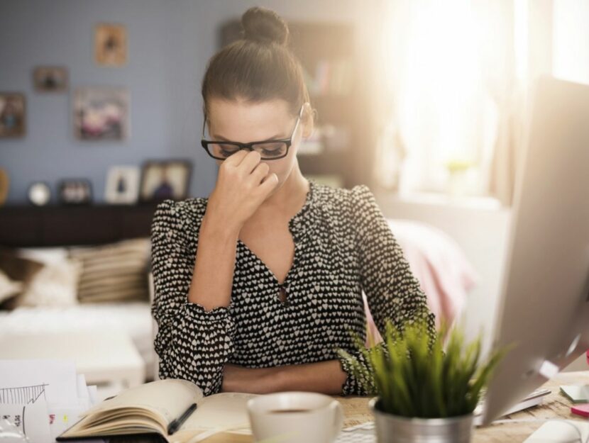 Donna lascia il lavoro