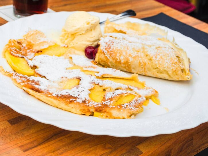 Frittata dolce alle mele: il dessert facilissimo da fare subito