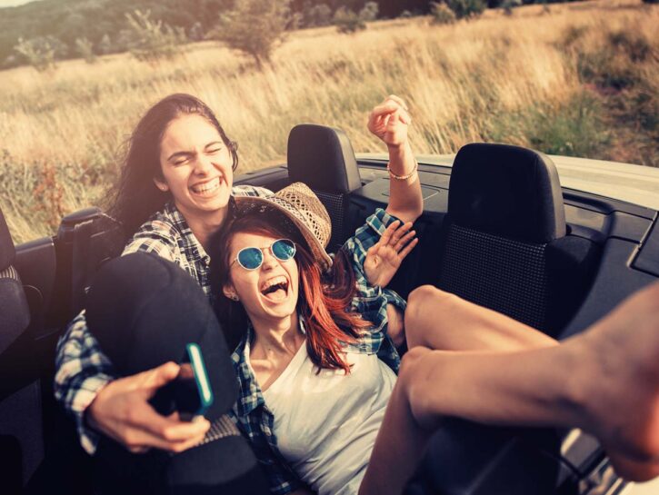 10 buoni motivi per mettere in pausa i tuoi profili social quest’estate