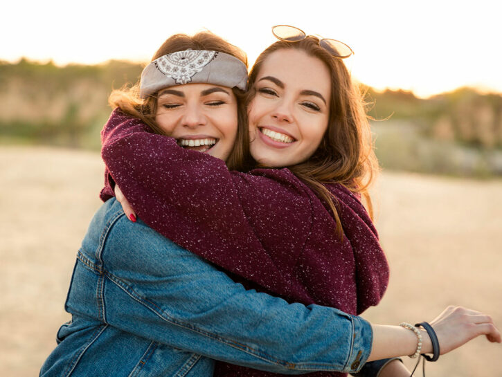 5 modi per ringraziare la tua amica per il fatto di essere sempre al tuo fianco