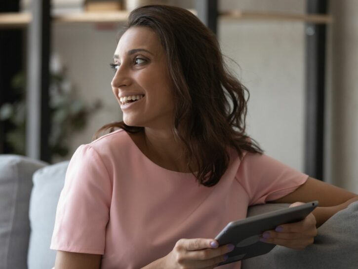 5 libri che ci insegnano quanto è importante la felicità