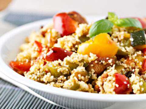 Gran cous cous con verdure e carne