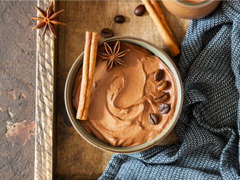 Prepariamo una golosissima crema al caffè