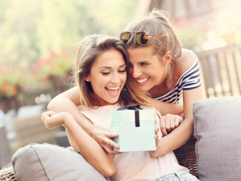 5 cose che dovresti regalare alla tua migliore amica, almeno una volta nella vita