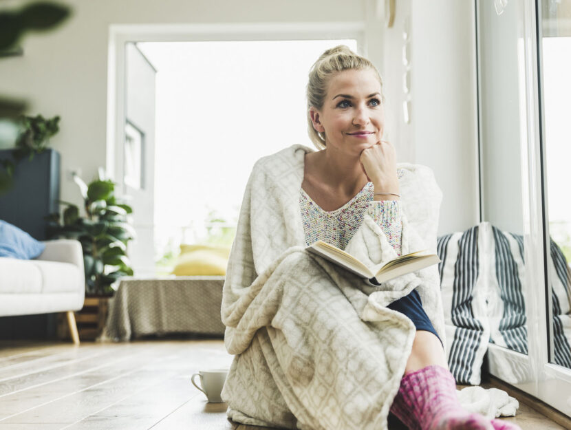 Donna bionda libro coperta