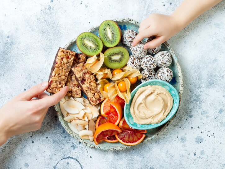 Snack vegani fatti in casa: le idee super gustose e leggere