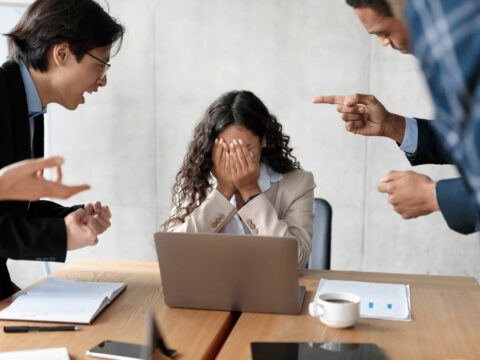 Come si fa a trasformare le tensioni sul posto di lavoro in opportunità?
