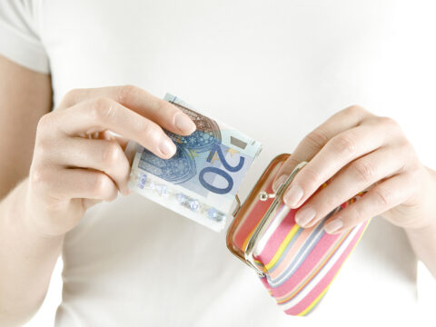 Pagamenti in contanti, dietrofront: si torna a massimo 2000 euro