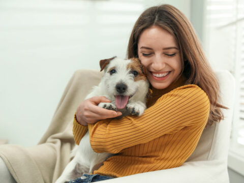 5 cose che il tuo cane fa per te quando capisce che sei davvero giù di morale