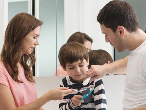 Mentadent e ANDI: torna il Mese della Prevenzione Dentale