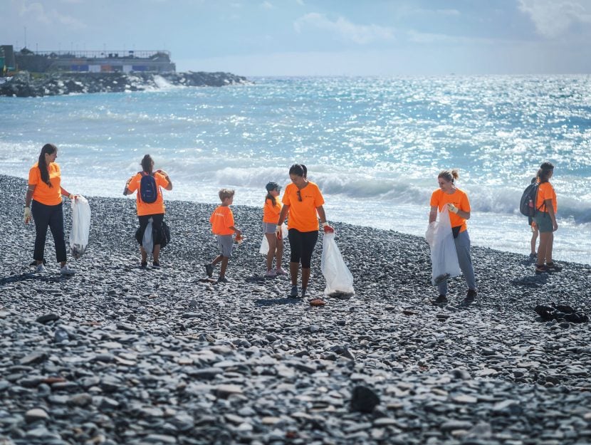 Raccolta rifiuti spiaggia