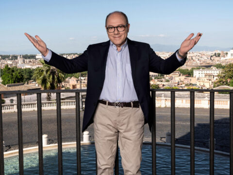 Carlo Verdone con “Vita da Carlo” conquista tutti