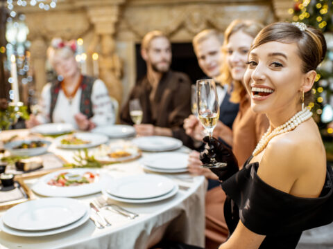 Galateo del Capodanno: mise en place, regole di buon comportamento e bon ton