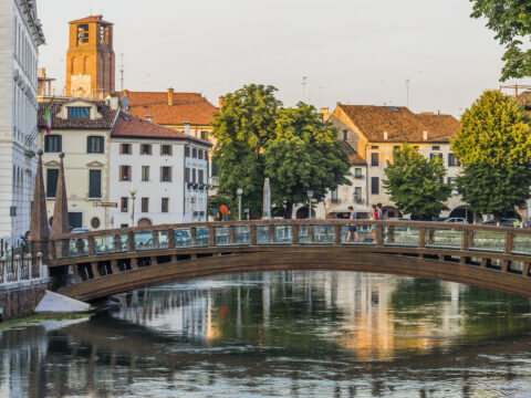 Treviso, la città che ama l’acqua: itinerari a piedi e in bici