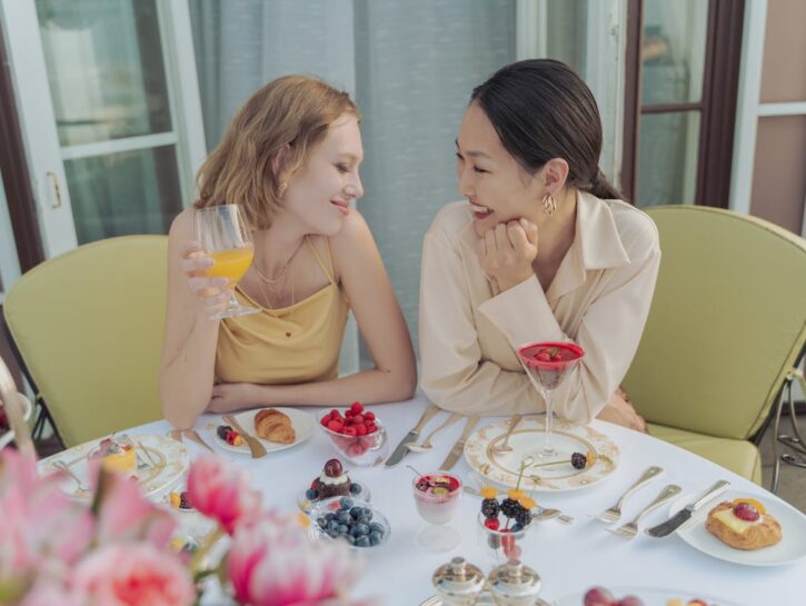 Brunch chic: come apparecchiare la tavola con stile e semplicità