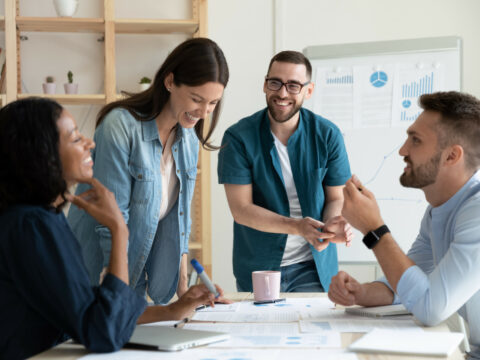 Perché la cooperazione e la collaborazione sul lavoro sono fondamentali per il successo?