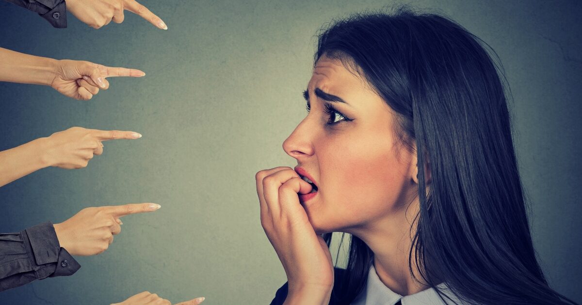Chi Ti Fa Sentire In Colpa Psicologia Come gestire persone che ci fanno sentire in colpa? - Donna Moderna