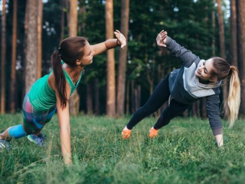 Come allenarsi insieme a un'amica (e spronarsi a vicenda)