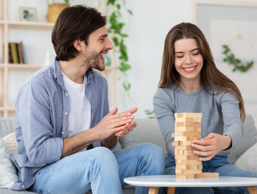 Ragazza incoraggiata dal partner