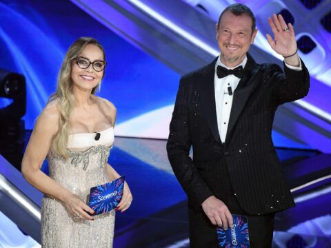 Sanremo 2022: i look e la canzoni della prima serata