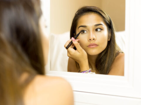 5 modi creativi per dare all'eyeliner un tocco più originale