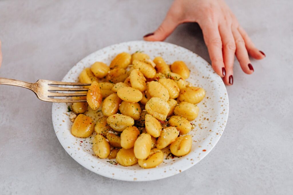 gnocchi di patate in un piatto