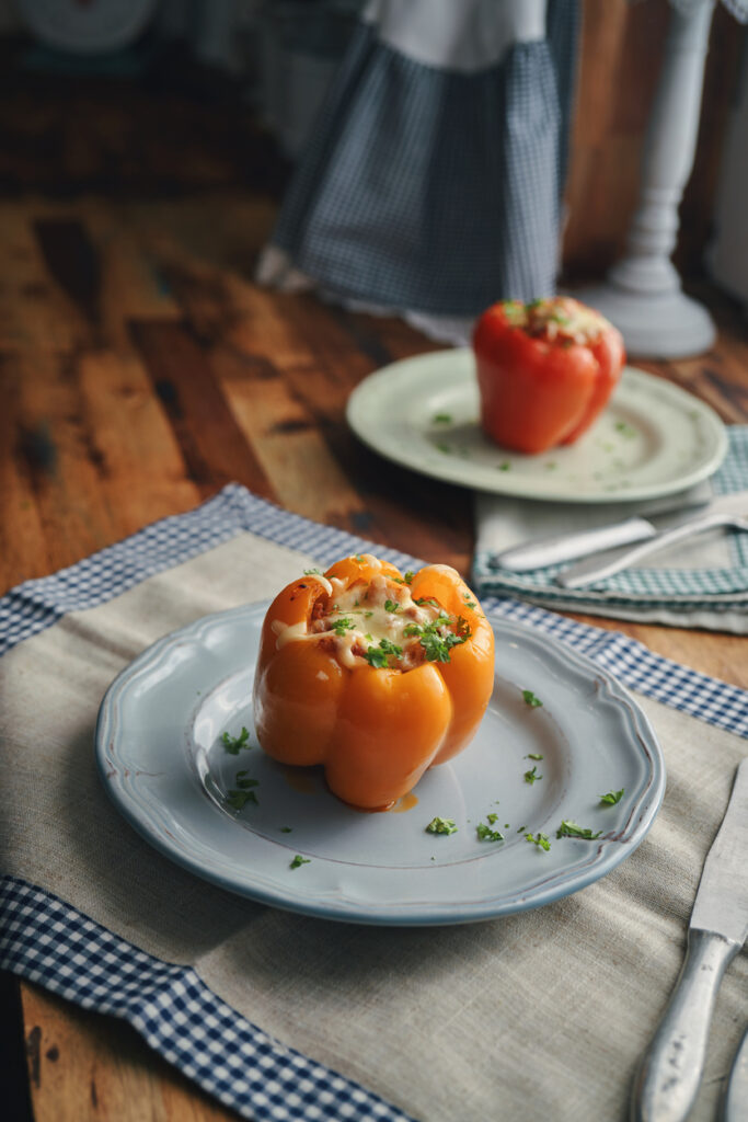 peperoni ripieni di carne e mozzarelli