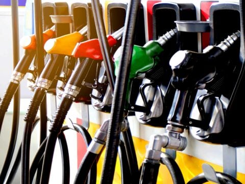 Bonus benzina da 200 euro: cos'è e come funziona