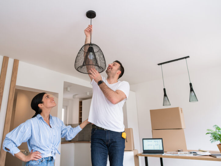 Idee per riciclare un vecchio lampadario