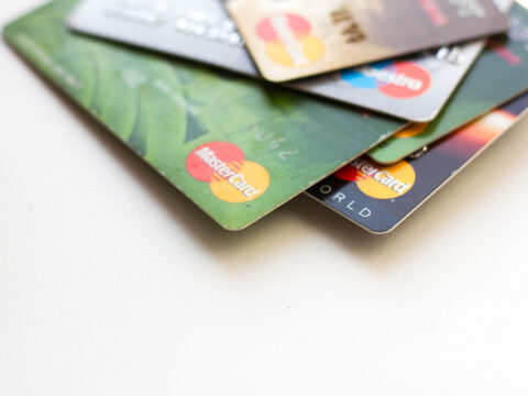 Come riutilizzare le carte di credito smagnetizzate in modo originale