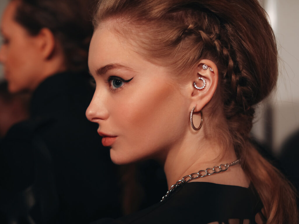 donna orecchini piercing